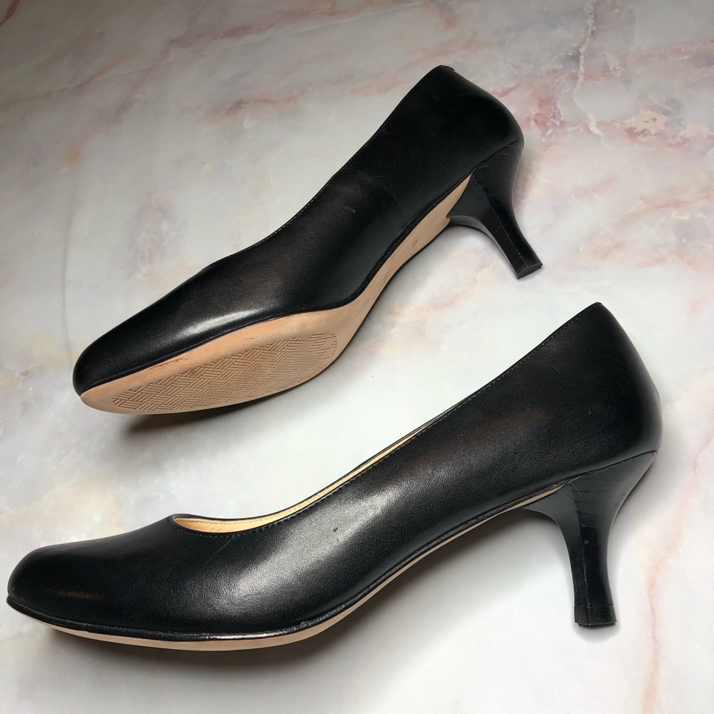 Cole Haan Black Leather Pumps